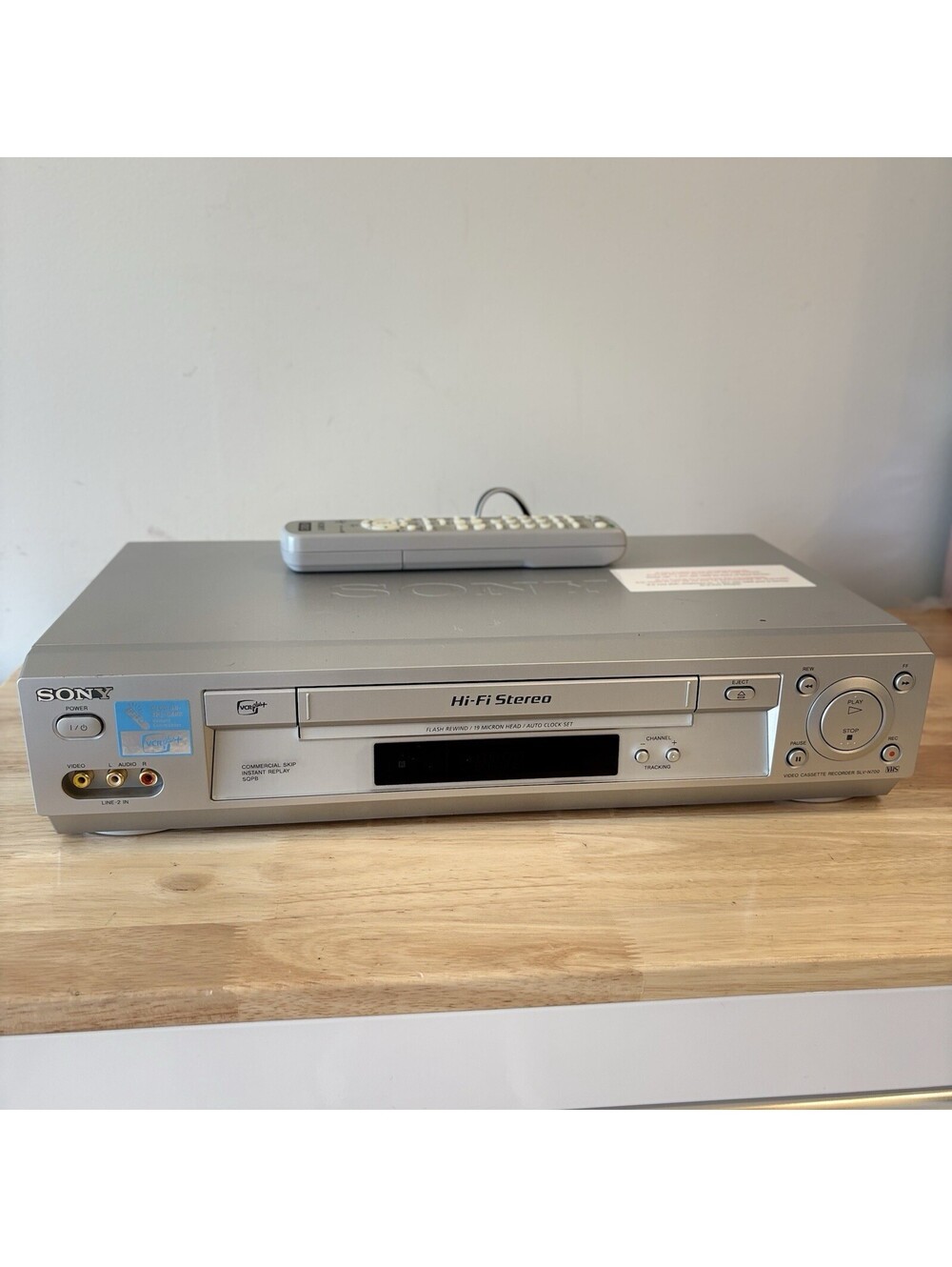 Sony VHS VCR SLV-N750 Hi-Fi  Video Cassette Recorder Player + Remote -TESTED